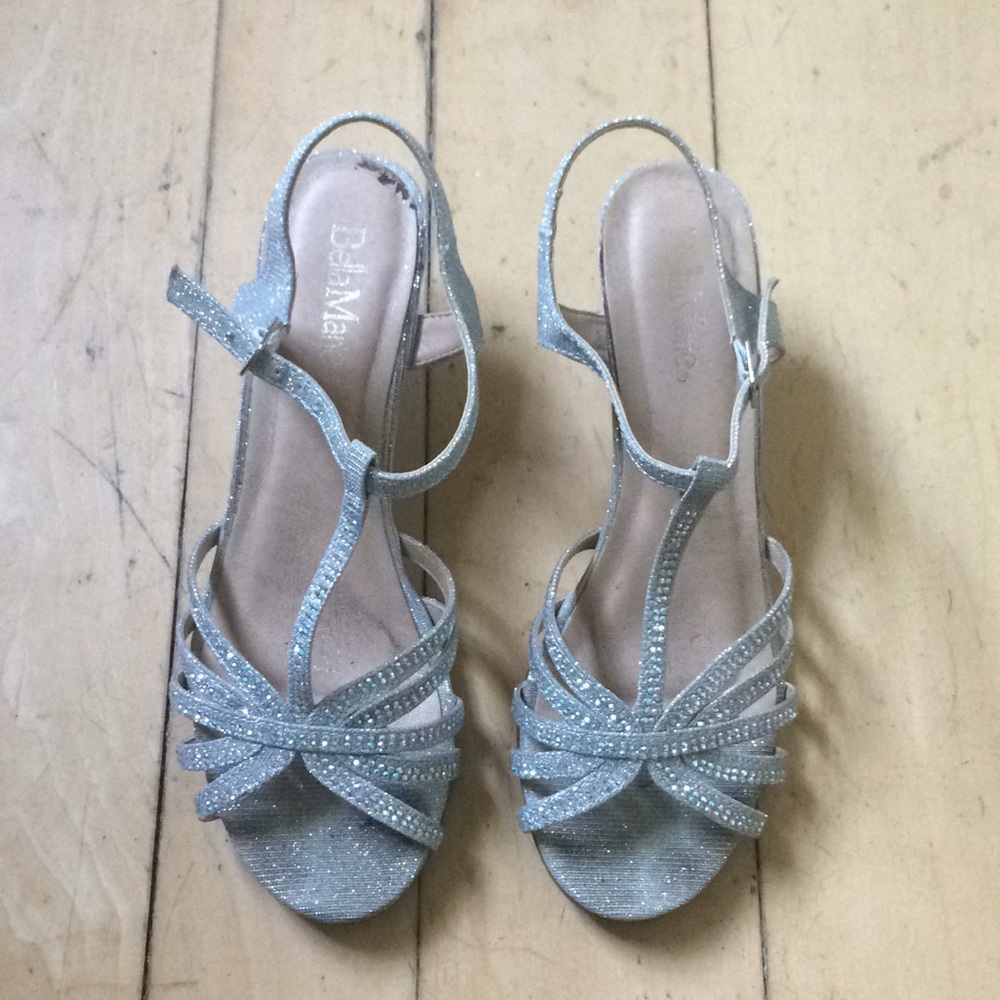 Silver wedges